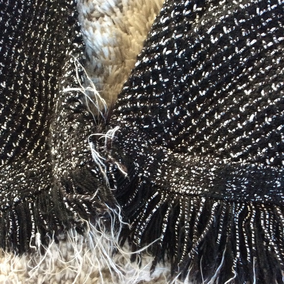 🔥SALE🔥 WHBM Tweed Raw Edge Sweater Jacket - Picture 10 of 11